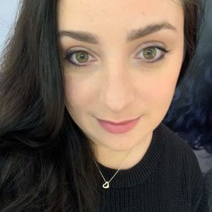 Meet your Posher, Alison